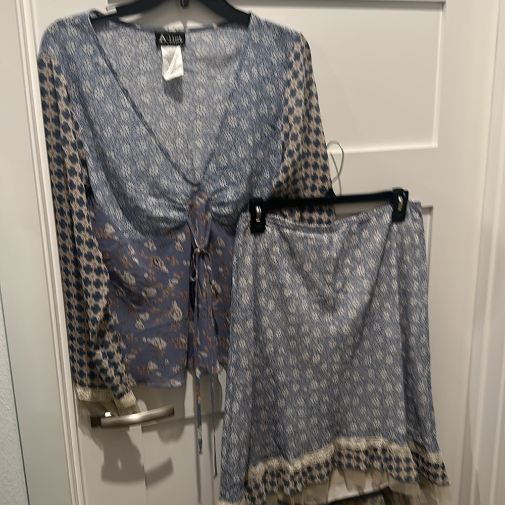 A-List By Wrapper Lightweight Top & Skirt Set